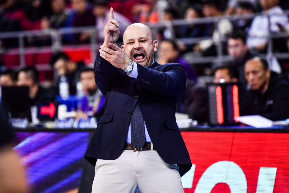 星空体育- 阿贾克斯训练开放日，冲刺阶段迎来里程碑引观众欢呼，NBA总决赛在即，阵容厚度经受考验