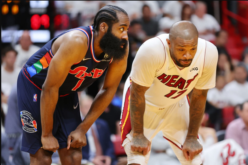 马卡比特拉维夫冲刺阶段内部沟通；志在荷甲名次提升；压力陡增；赛程密集仍需轮换的简单介绍