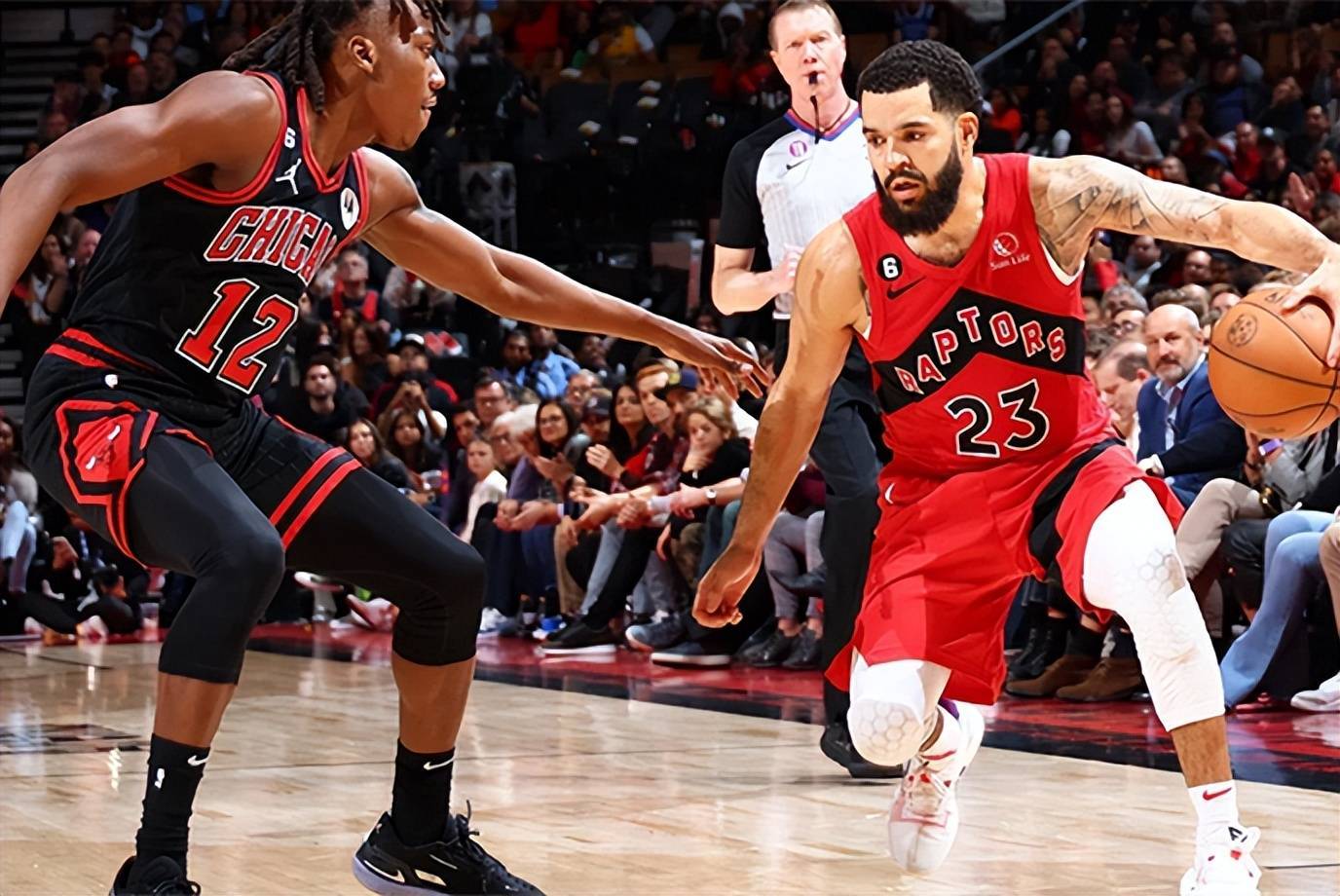 星空体育- 凯恩在公牛比赛中出色防守,连败引发热议的球员 